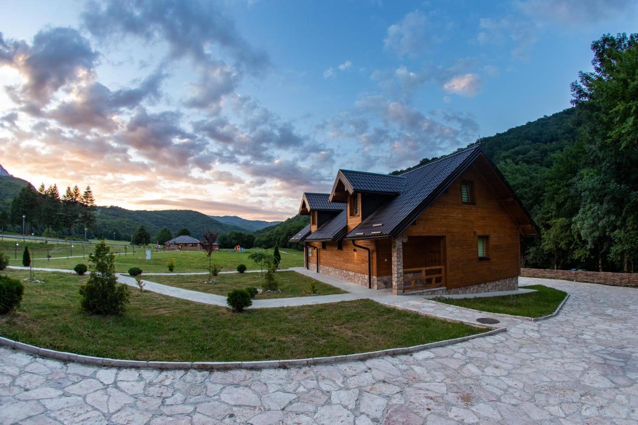 Vila "Maglic" Tjentiste Exteriér fotografie